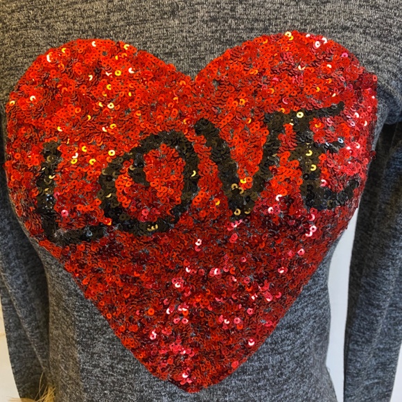 Cute Pull-over by Oh MG! (B2030) - Picture 2 of 6